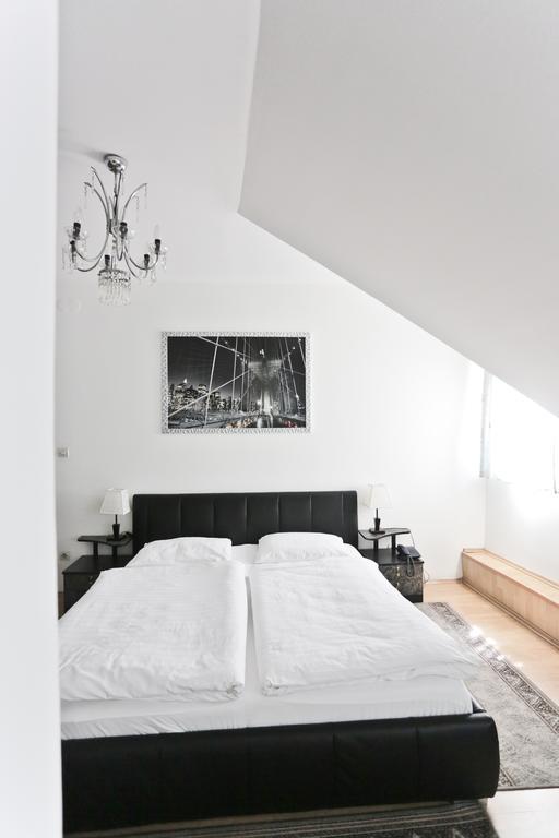 Hotel Martini Zagreb Hotel And Restaurant Sesvete Rom bilde